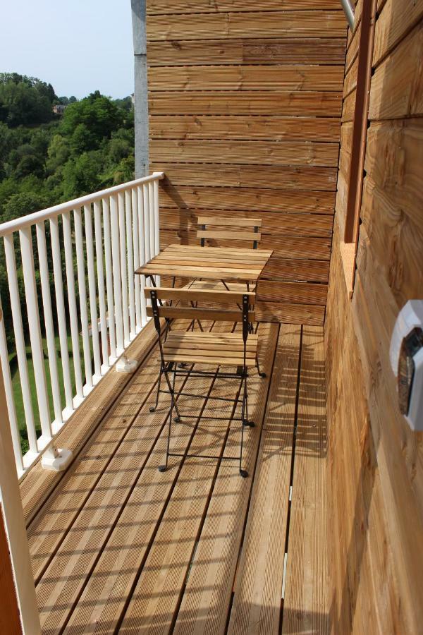 Bel appartement avec vue sur vézère Uzerche Exterior foto