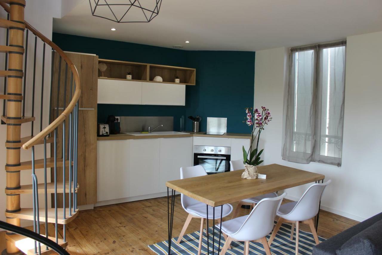 Bel appartement avec vue sur vézère Uzerche Exterior foto